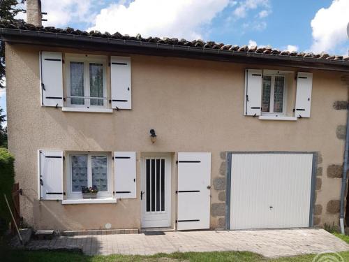 Gîte confortable avec terrasse et animaux acceptés - FR-1-496-248