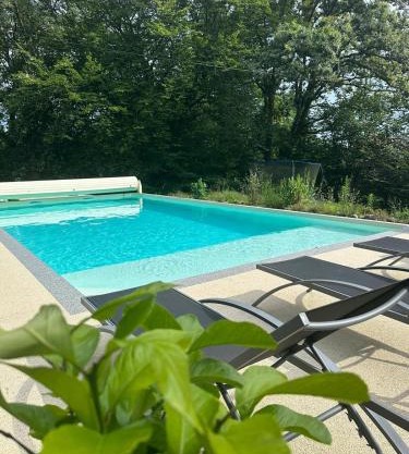 Gîte Corrézien 3 pers. Piscine chauffée