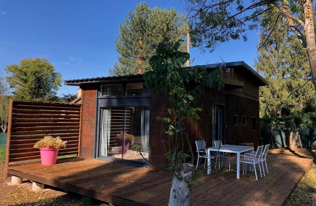 Gîte de charme à 2 pas de La Canourgue Chalet 1