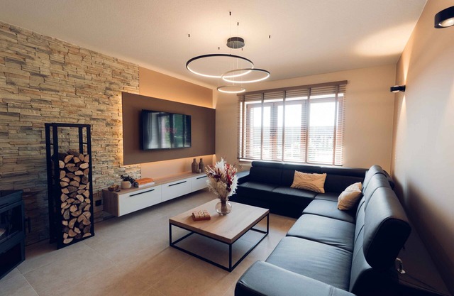 Gîte-Family-Private Bathroom-Garden view