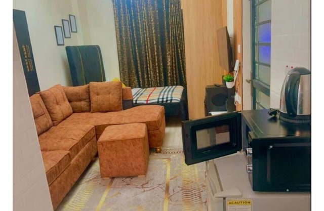 G1 Studio with a lift,balcony &underground parking