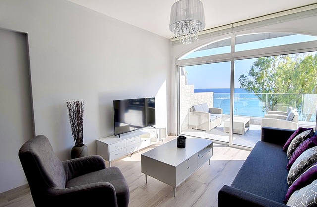 Galatex Sea Breeze, 2 Bed, Sleeps 5, Free Wifi