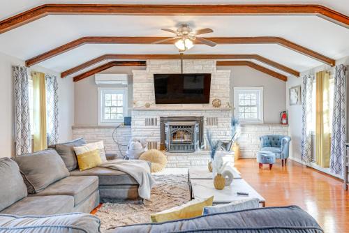 Game Room, Deck and Fire Pit Covington Township Gem