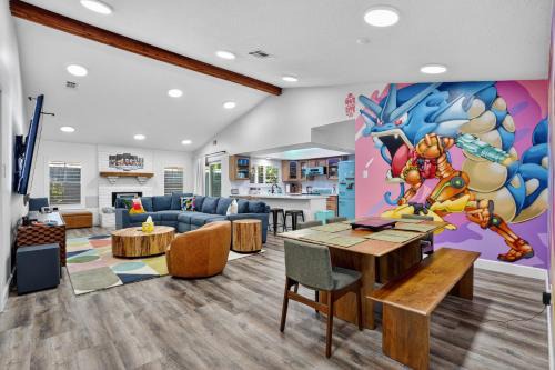 Game-Themed Stay with Hot Tub & Arcade home