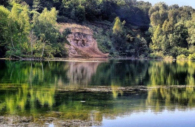 Gamekeepers Cottage, hot tub & open fire.