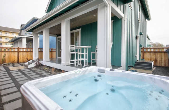 Gardener's Getaway - Oyhut Bay Seaside Resort