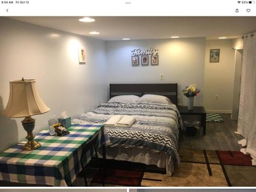 Gateway en-suite bedroom only one bed next jhu