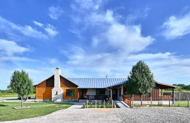 Gateway Gathering House - Fredericksburg, Wineries, close to town.