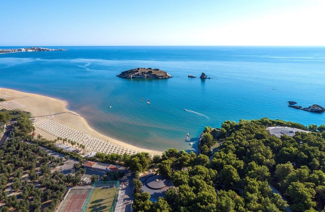 Gattarella Family Resort - Self-catering accommodations in the pinewood