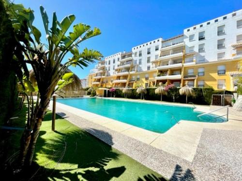 GATU PREMIUM Villa Poniente, junto la playa de Valdelagrana " Preferente mayores de 21 años y familias "