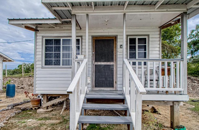 Gavra Cabana at Bella Vue Estate