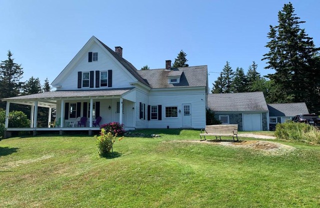 Geary House at Fifield Point