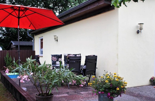 Gemuetliches Ferienhaus in Dorf Gutow am Meer