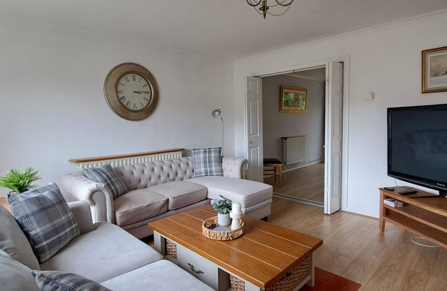 Generous 3 bed in the heart of the village