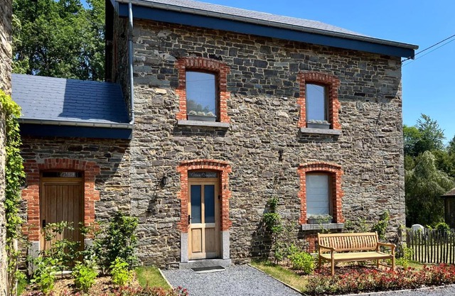 Gezellige Typisch Ardense woning met jacuzzi en grote afgesloten tuin in prachtige omgeving