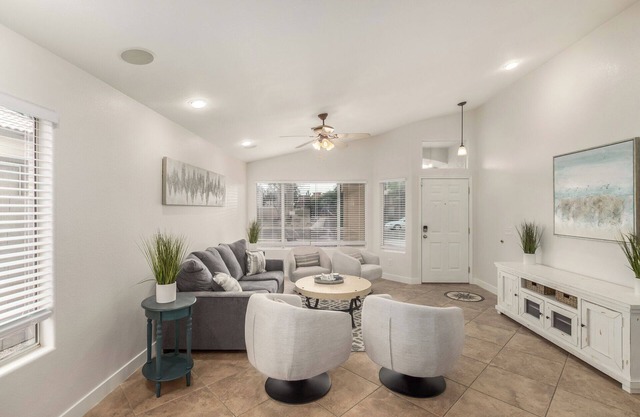 Gilbert Modern Luxury - Private Pool Oasis