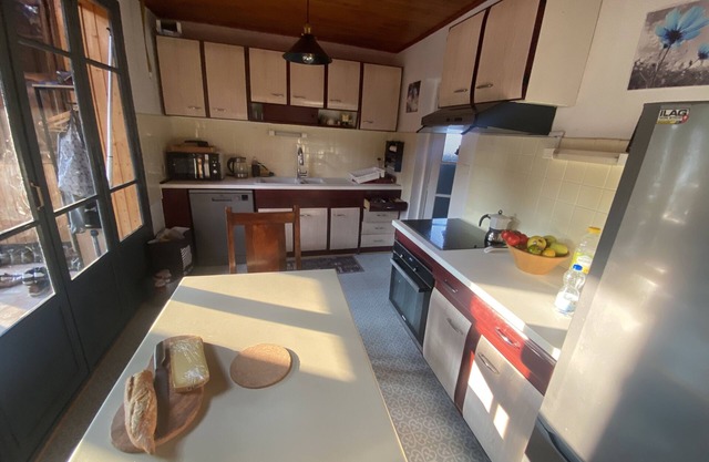 Gîte in a typical village, 10 minutes from Lac de Granvaud and 15 minutes from Chalain.