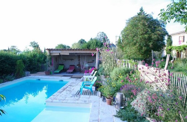 Gîte Lou Cliou : old house in the countryside with private courtyard