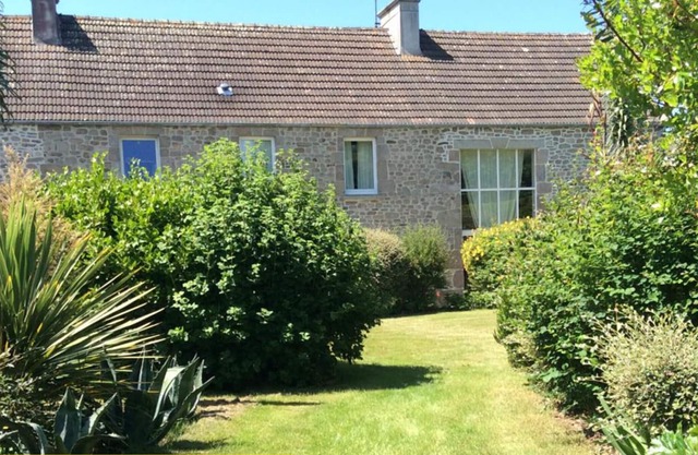 Gite Réville, 5 bedrooms, 10 persons