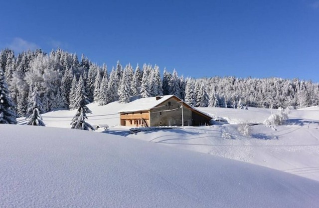 Gîte with panoramic view - Haut-Jura Natural Park