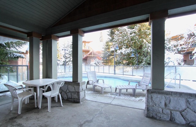 Glaciers Reach #66 | 2 Bedroom with Kitchen, Fireplace and Private Hot Tub