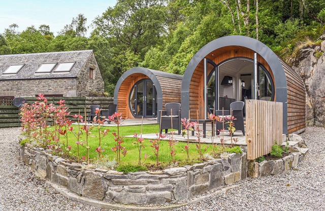 Glamping overlooking the loch, with licenced café.