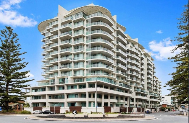 Glenelg getaway - Liberty Luxury