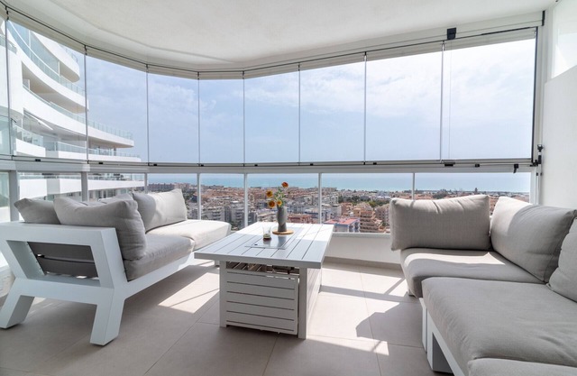 Global Properties: Modern flat with 2 terraces in Gran Canet