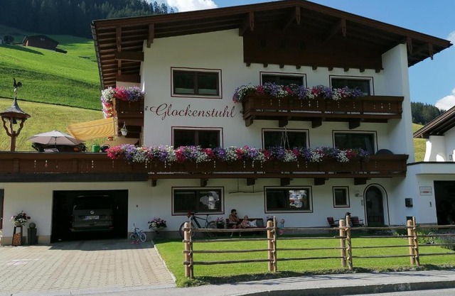 Glockenstuhl, Haus
