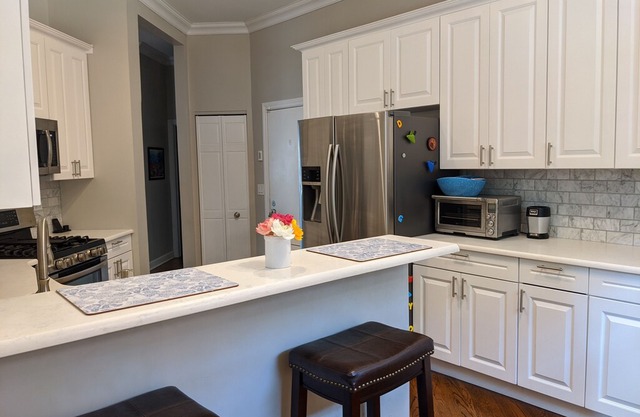 GOATHOTE I PRIVATE 5 BDR MANSION I LINCOLN PARK