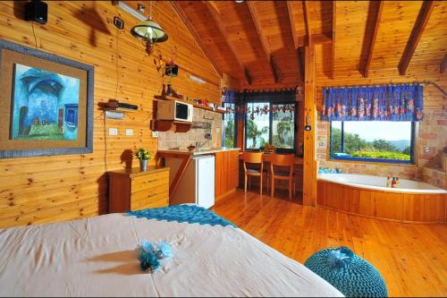Golan Cabins