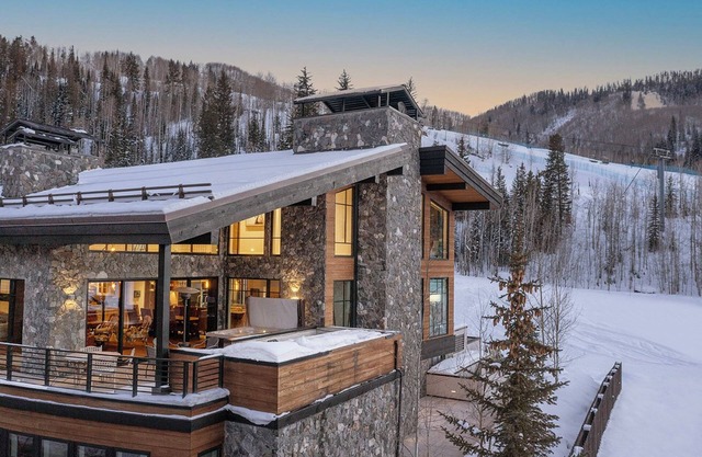 Golden Peak Penthouse | 5BR Ski-In/Ski-Out Luxury Condo | Summer AC and Private