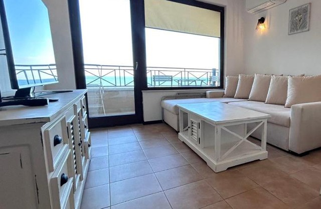 Golden Sands - Sirena 6A