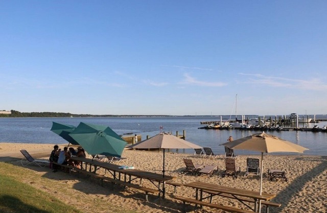 Golf Course View - Kingsmill, Minutes to Busch Gardens and Colonial Williamsburg