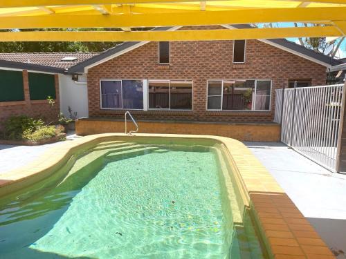 Gone Coastal - Pet Friendly with Swimming Pool