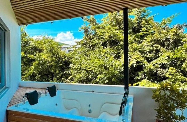Gorgeous 3-bedroom penthouse + jacuzzi, with relaxing mountain view in Anapoima