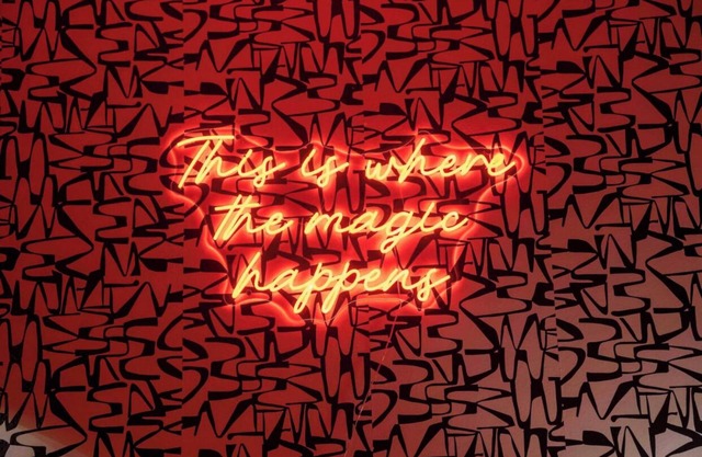 🦚 Gorgeous Apartment. Montrose/Downtown. 🦚