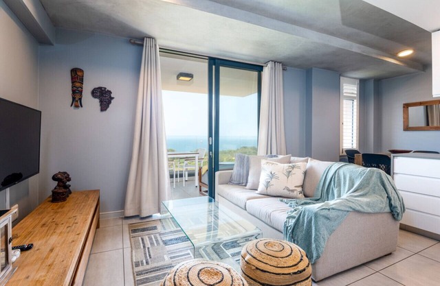 Gorgeous Coral Point Sibaya