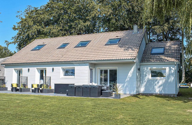 Gorgeous home in St-Martin-aux-Buneaux