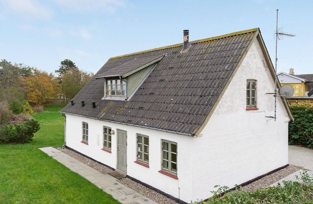 Gorgeous home in Dronningmølle