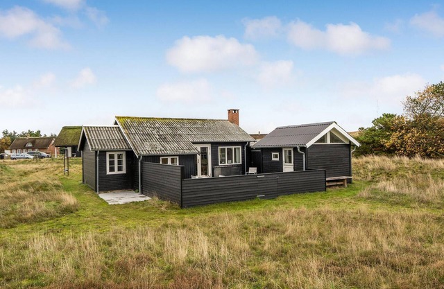 Gorgeous home in Fanø with kitchen