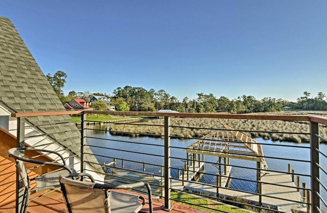 Gorgeous Ocean Springs Waterfront Home w/ Dock!
