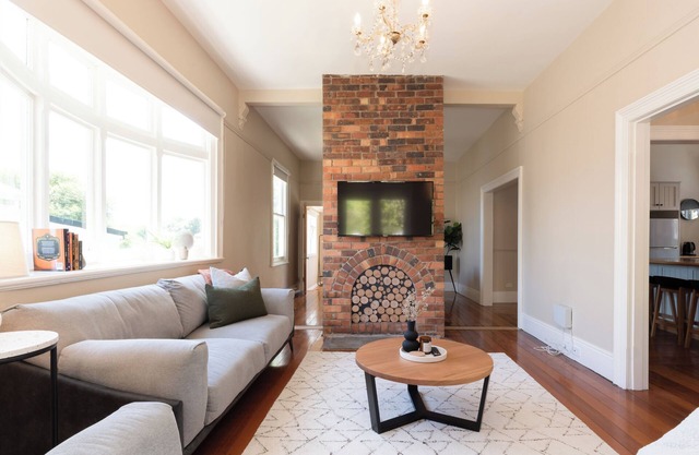 Gorgeous on Galvin: Close to Town Yet A Mile Away