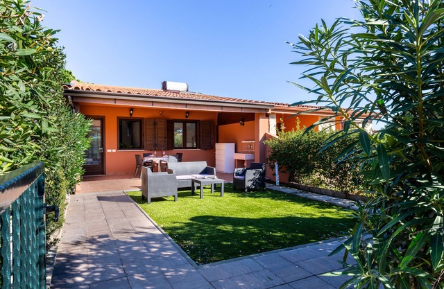 Gorgeous one-bedroom apartment a stone's throw from the sea in Costa Rei