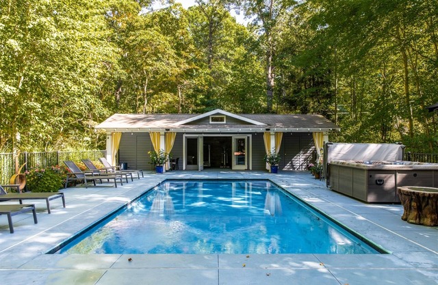 Gorgeous Pool & Hot Tub on Quiet Wooded Lot