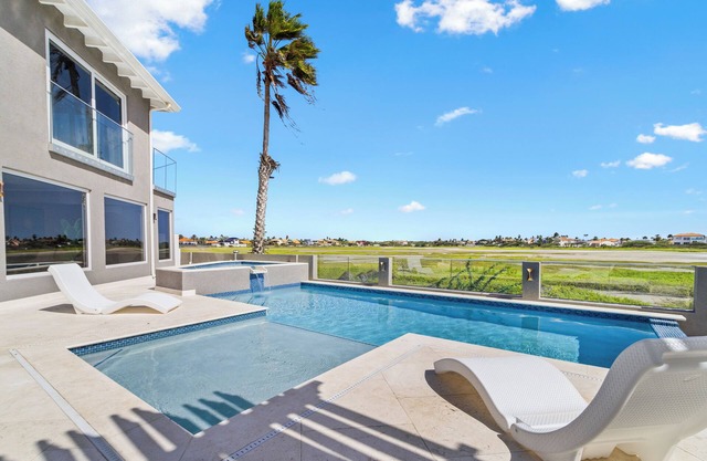 Gorgeous Saliña views * near Palm Beach