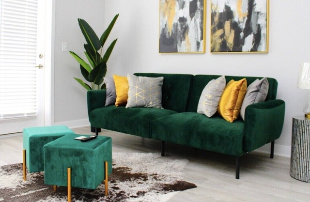 Gorgeous & Spacious 1b/1b Condo +24-hr Gym Access +Great Location +Nearby Food