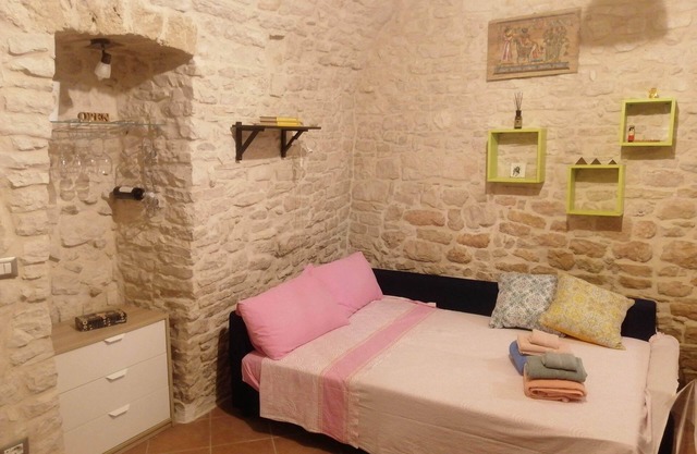 Gorgeous stone built apartment in the heart of Giovinazzo's historic center