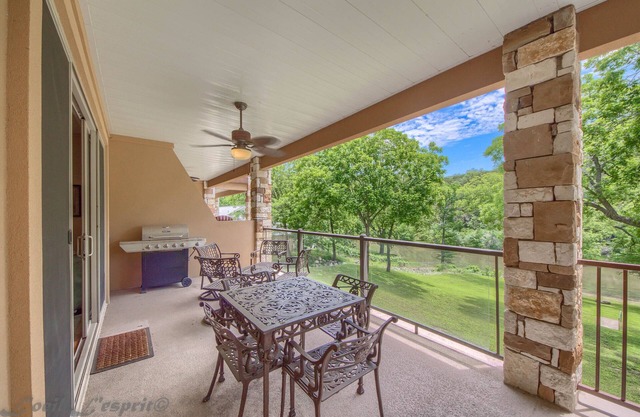 Gorgeous, upscale, gated with a pool on the Guadalupe River! River Access!