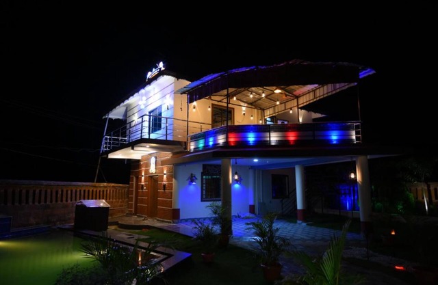 Goroomgo Bottoms Up Villa Bhubaneswar